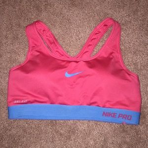 Nike Pro Sports Bra